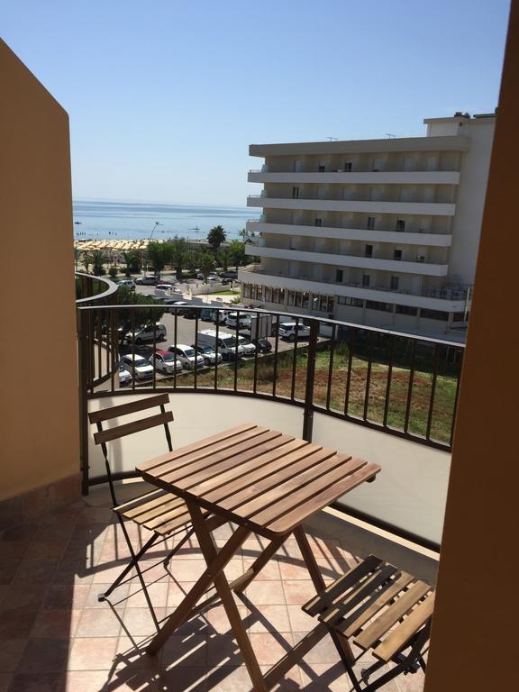 Appartamenti Sul Lungomare Alba Adriatica Extérieur photo
