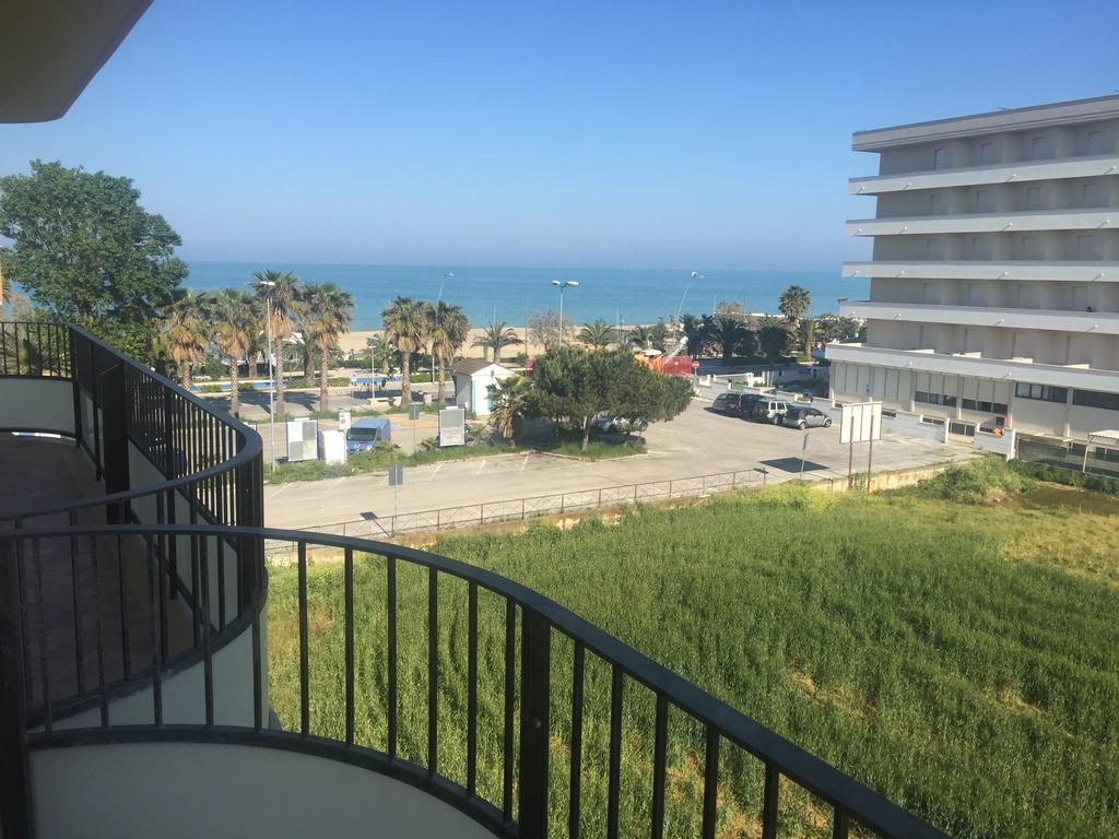 Appartamenti Sul Lungomare Alba Adriatica Extérieur photo